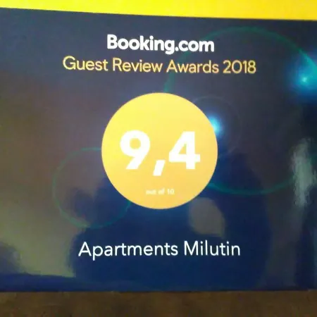 Milutin 公寓 *